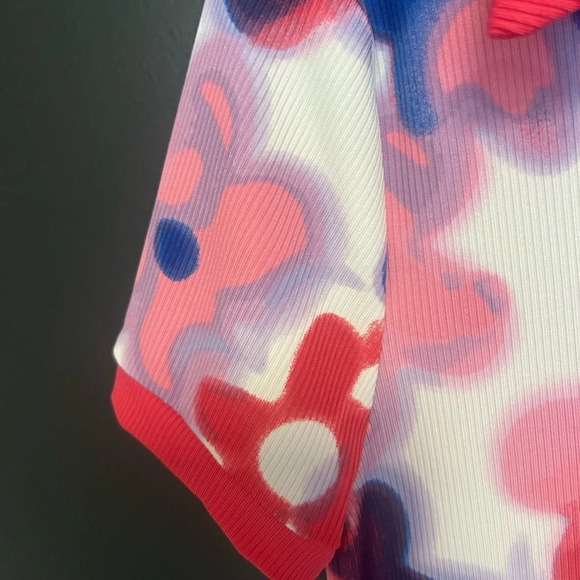 Juicy Couture NWOT cute dress size M floral, almost 70’s feel! Larger fun collar - Picture 2 of 9